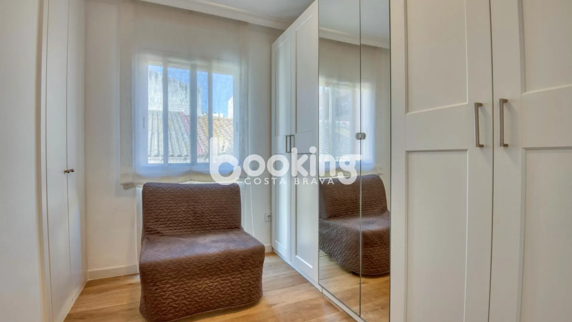 Industria Apartament Per 3 Persones A 2 Minuts De La Platja Amb Aire Acondicionat I Placa D'Aparcament Sant Feliu de Guíxols